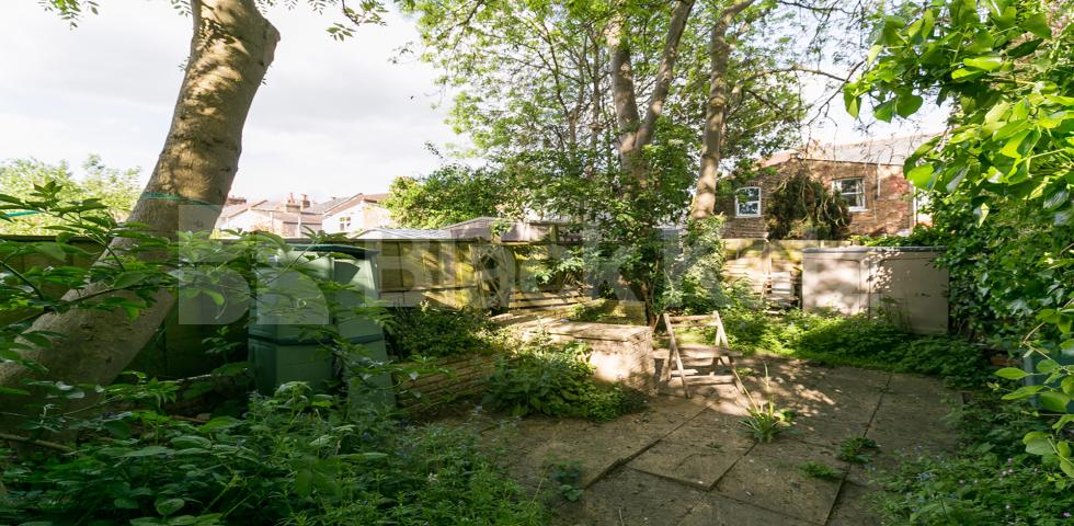 			LARGE 1 DOUBLE BEDROOM PROPERTY!, 1 Bedroom, 1 bath, 1 reception Flat			 Terront Road, HARRINGAY N4